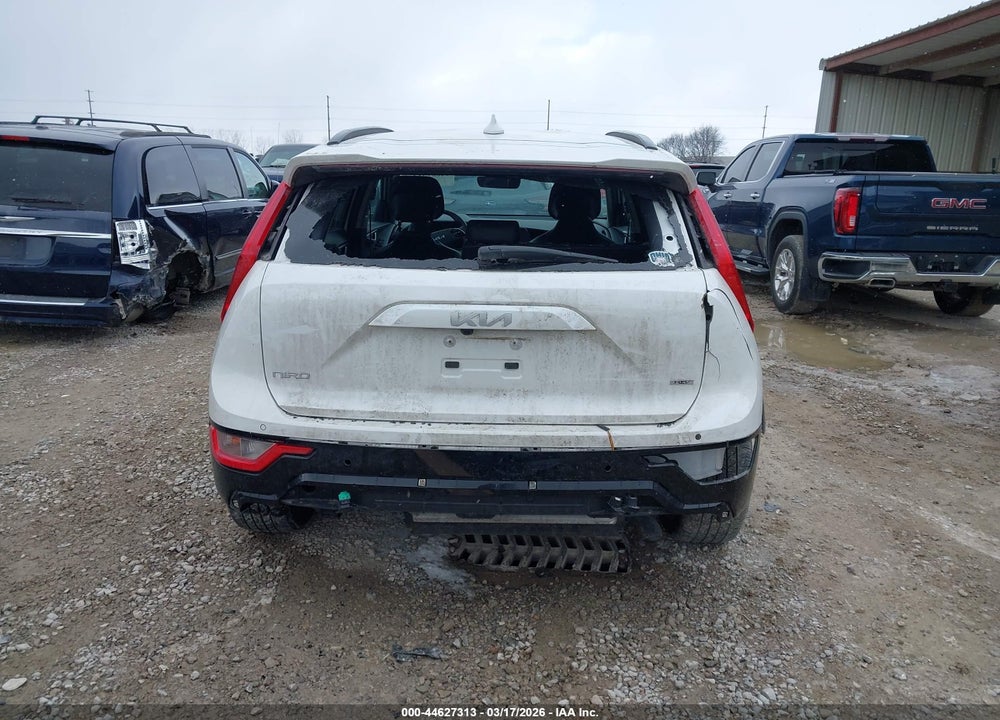 2023 KIA NIRO EX TOURING VIN: KNDCR3LE5P5101821