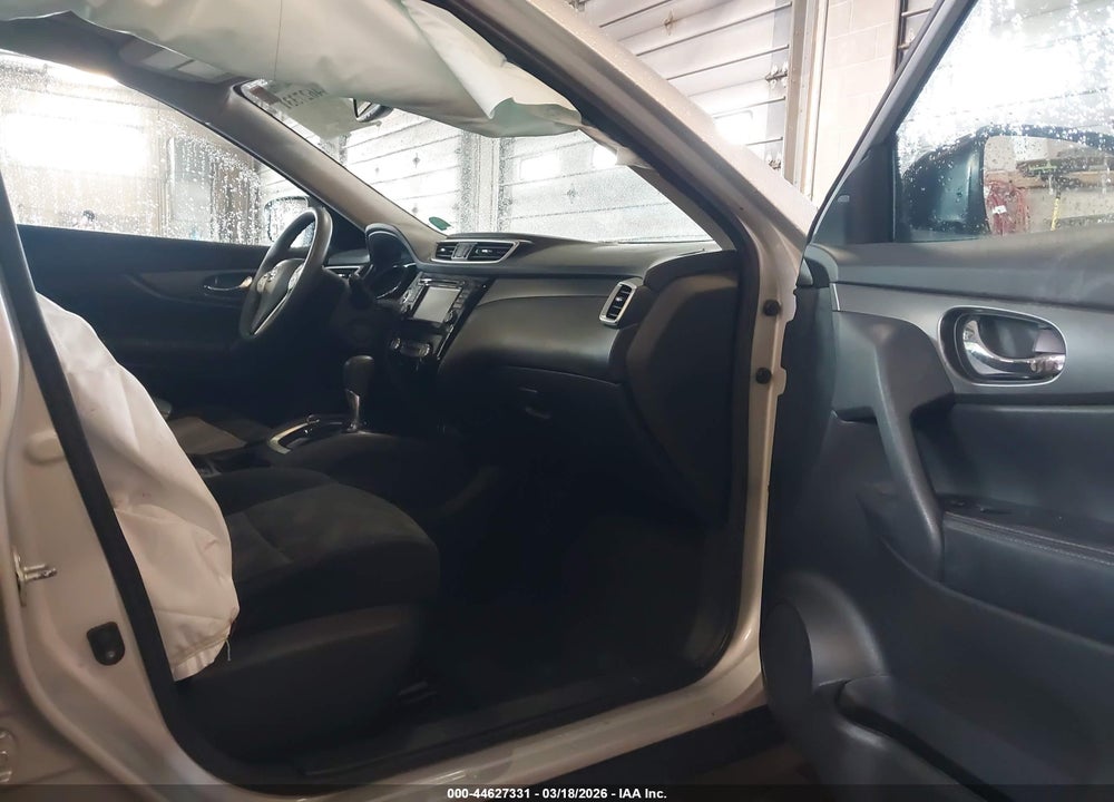 2015 NISSAN ROGUE SV VIN: 5N1AT2MV7FC808989