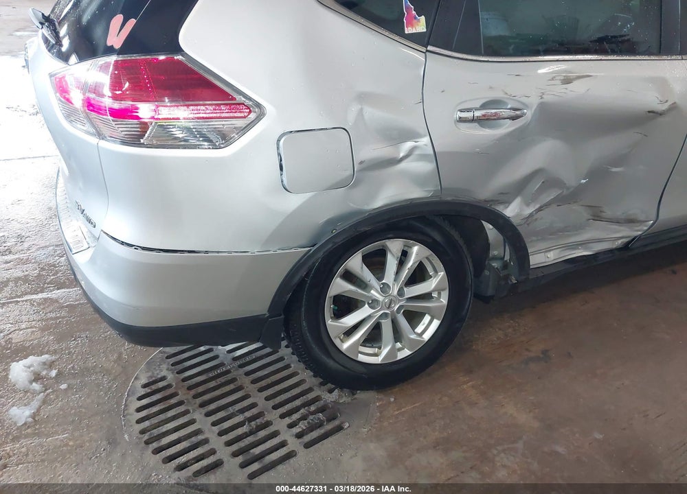2015 NISSAN ROGUE SV VIN: 5N1AT2MV7FC808989
