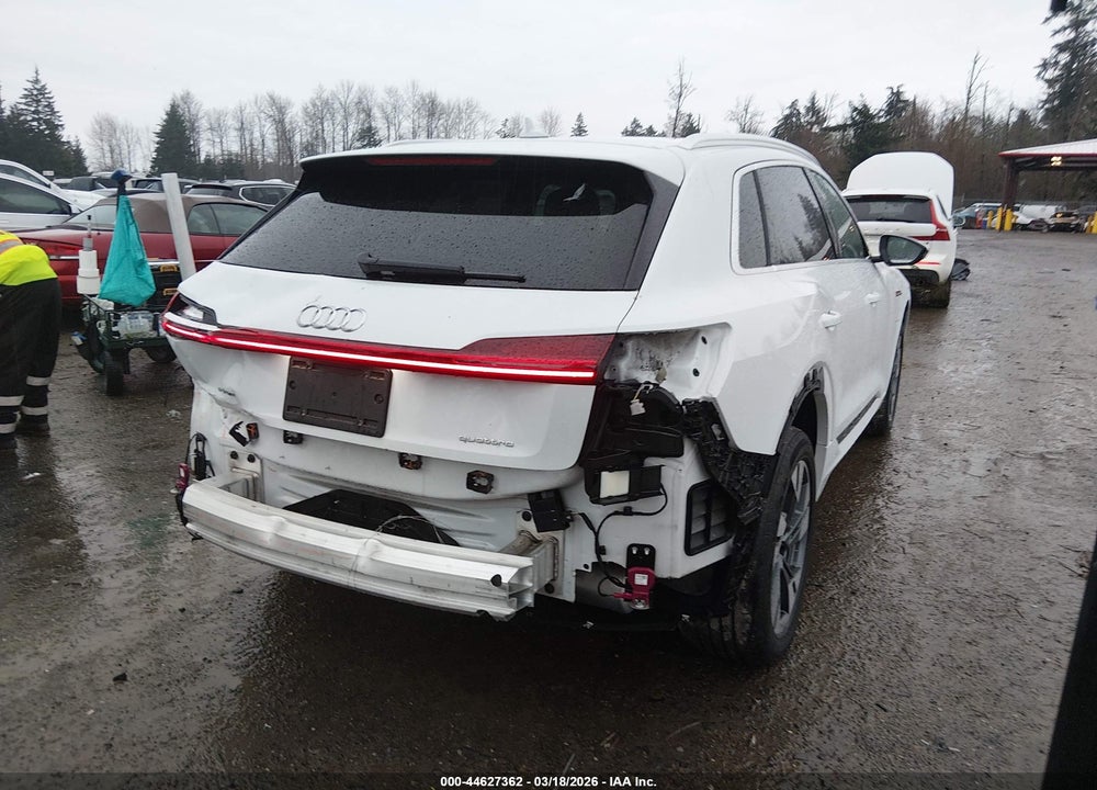 2021 AUDI E-TRON PRESTIGE QUATTRO VIN: WA1VABGE0MB021774