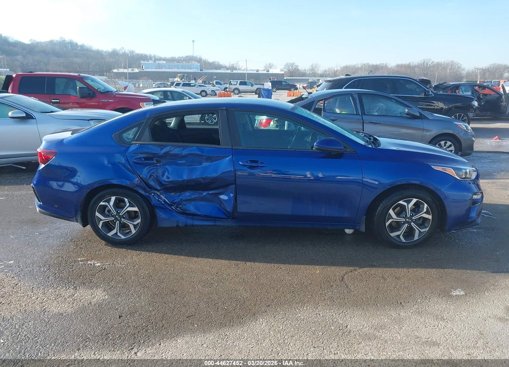 2019 KIA FORTE LXS VIN: 3KPF24AD9KE009755