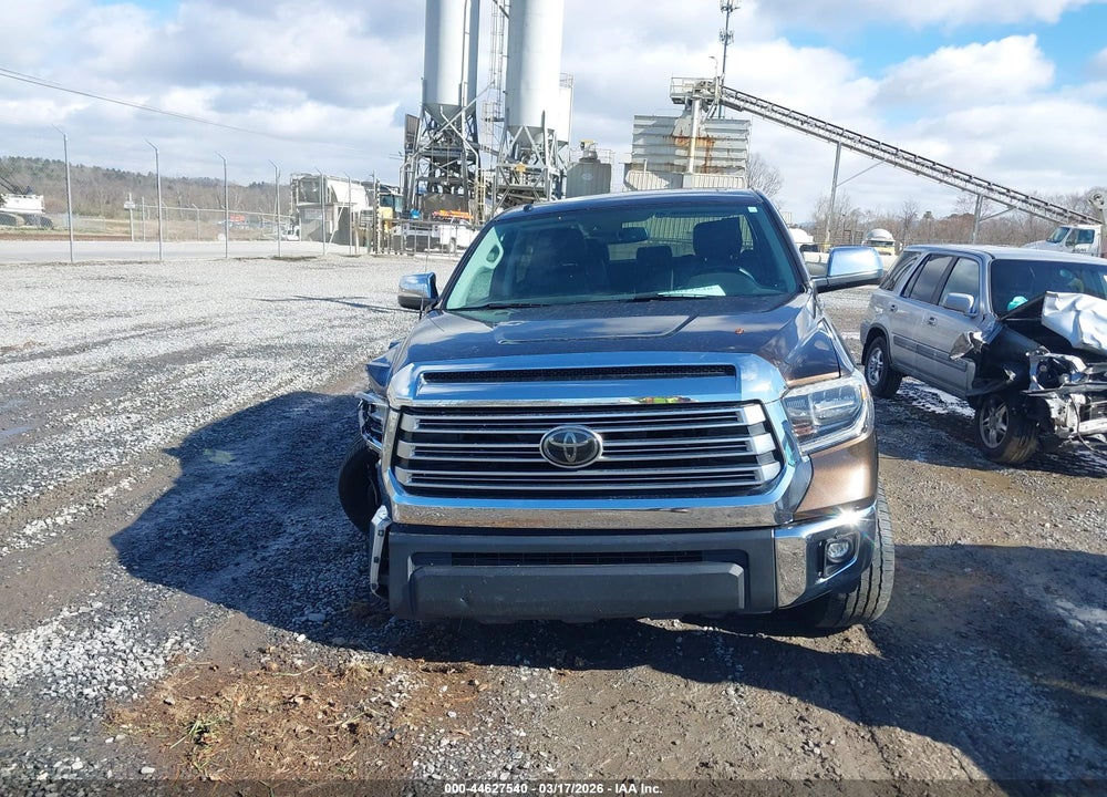 2018 TOYOTA TUNDRA LIMITED 5.7L V8 VIN: 5TFHW5F16JX719826