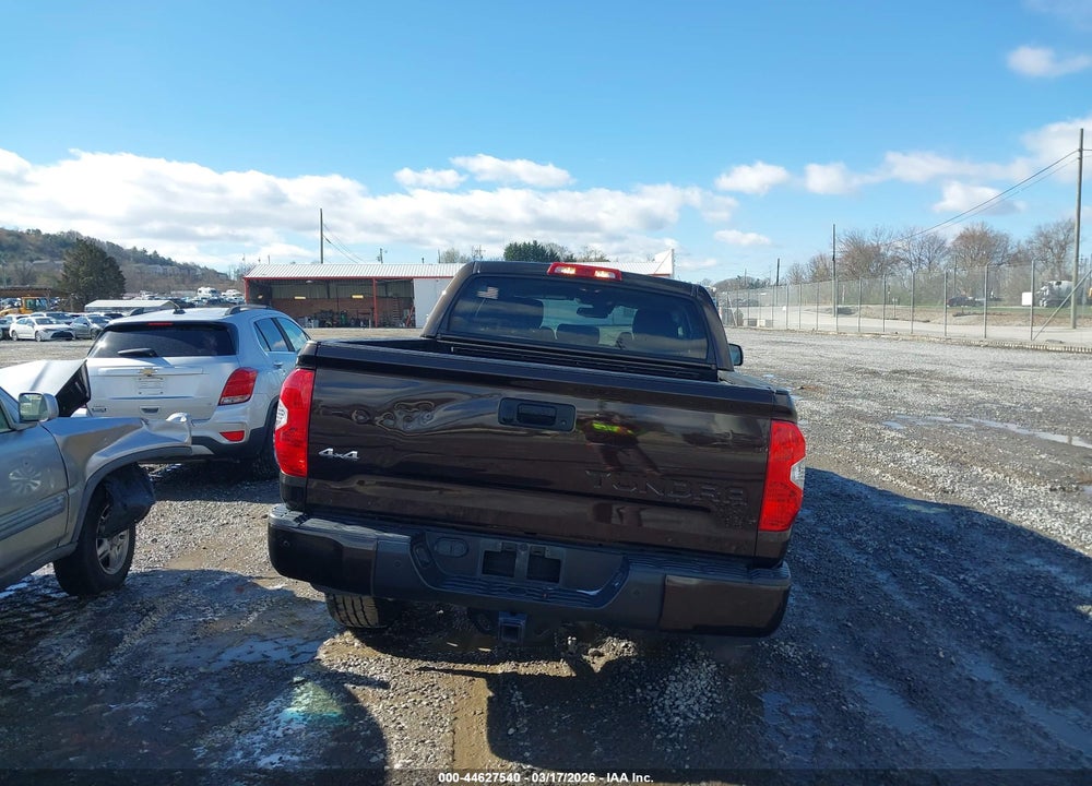 2018 TOYOTA TUNDRA LIMITED 5.7L V8 VIN: 5TFHW5F16JX719826