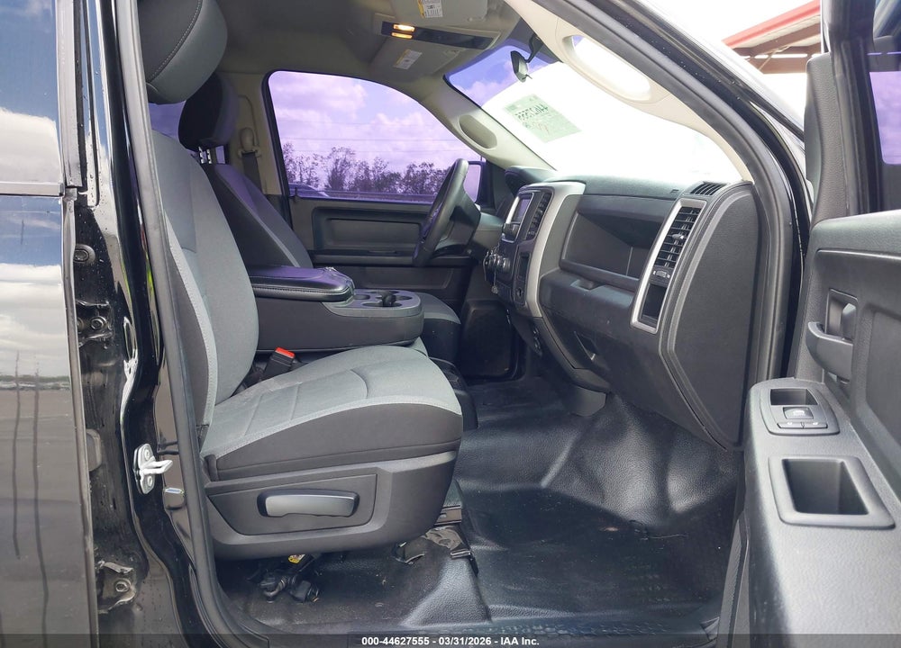 2021 RAM 1500 CLASSIC TRADESMAN  4X4 5'7 BOX VIN: 1C6RR7KG5MS559223