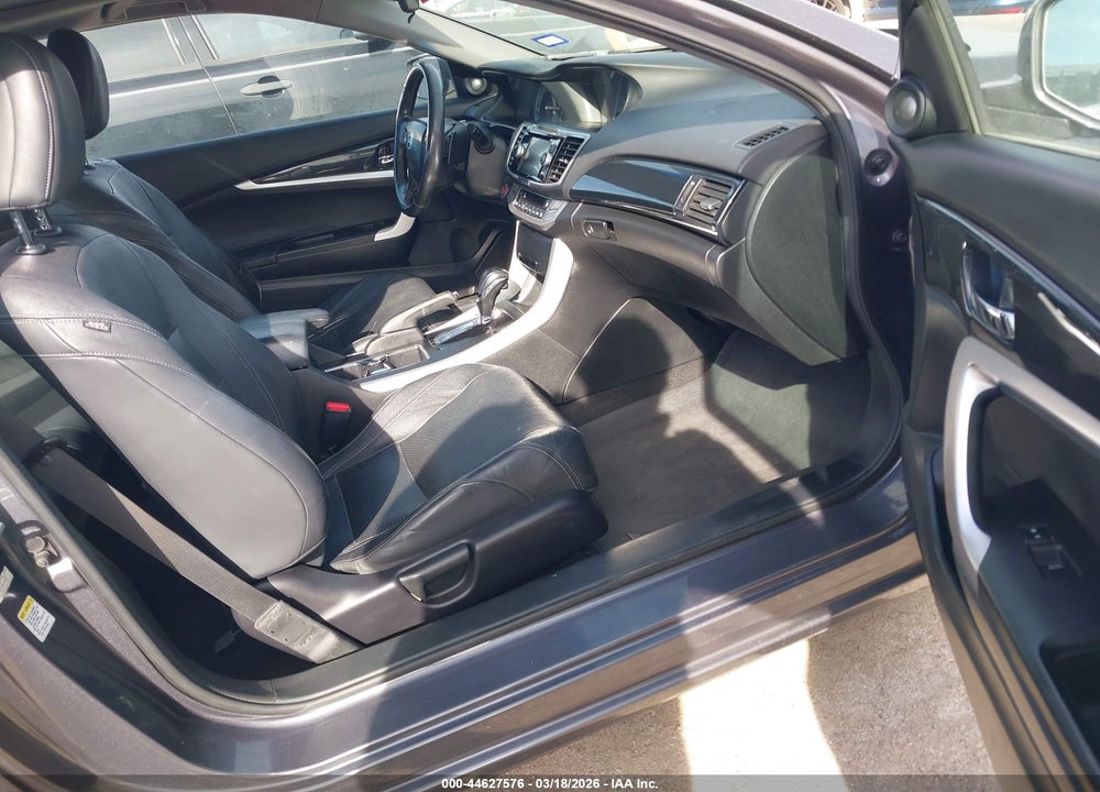2013 HONDA ACCORD EX-L V-6 VIN: 1HGCT2B85DA009555