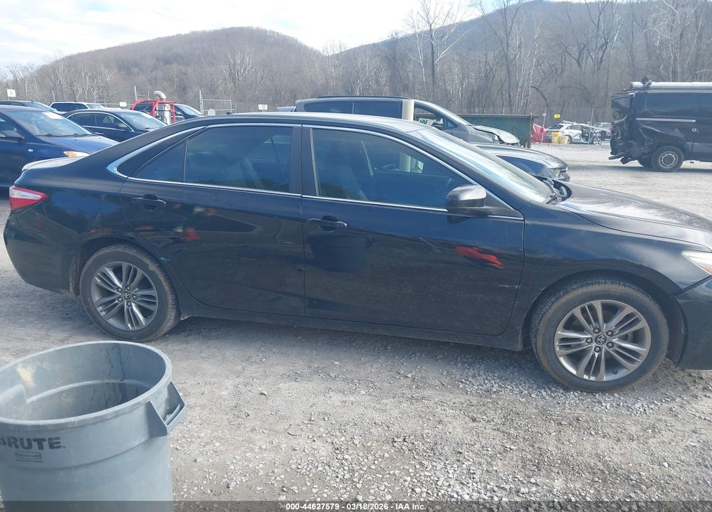 2017 TOYOTA CAMRY SE VIN: 4T1BF1FK3HU338353