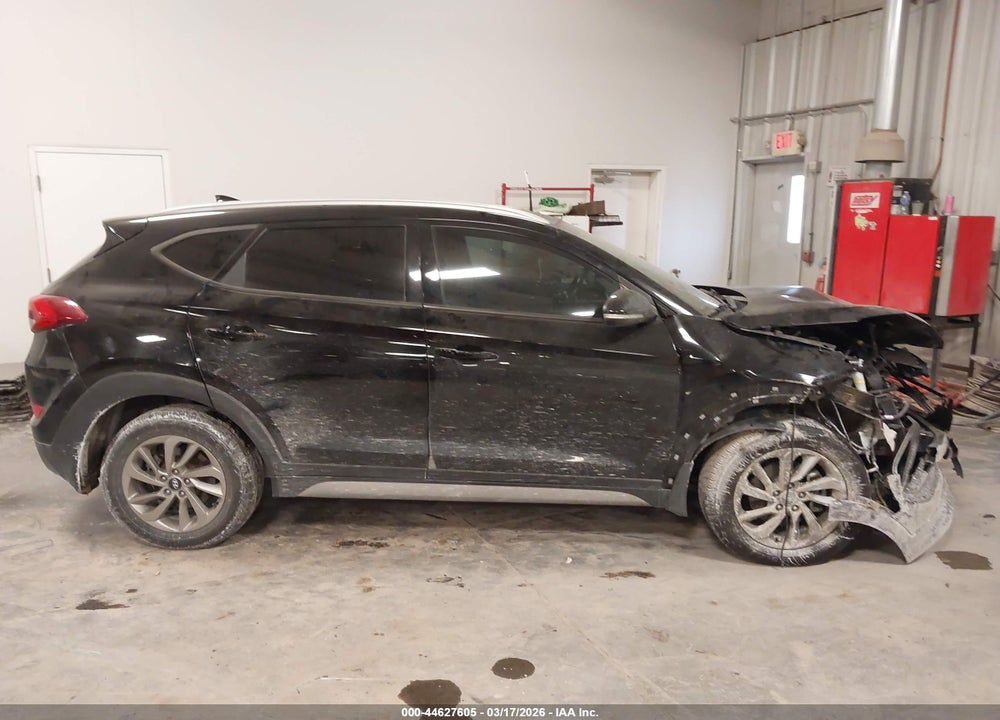 2017 HYUNDAI TUCSON SE PLUS VIN: KM8J3CA49HU437803