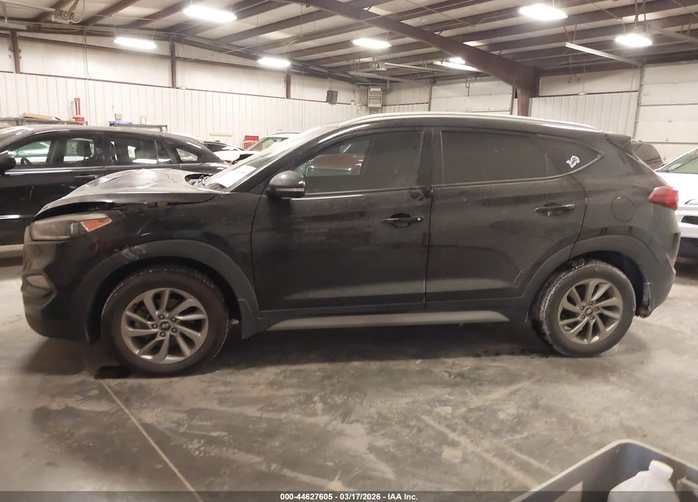 2017 HYUNDAI TUCSON SE PLUS VIN: KM8J3CA49HU437803