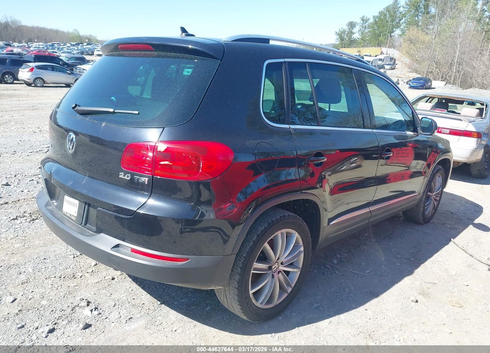 2013 VOLKSWAGEN TIGUAN SE VIN: WVGAV7AX6DW536315