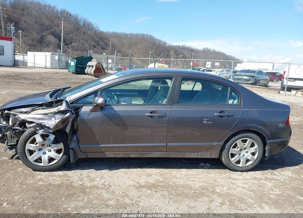 2010 HONDA CIVIC LX VIN: 19XFA1F59AE032597
