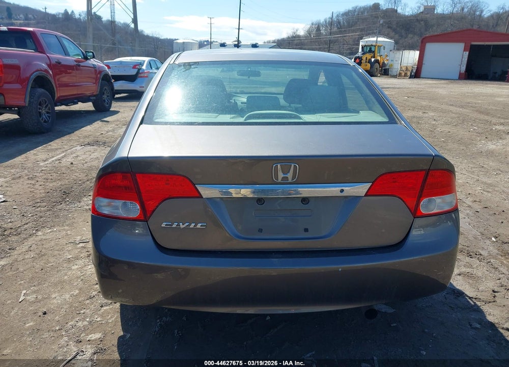 2010 HONDA CIVIC LX VIN: 19XFA1F59AE032597