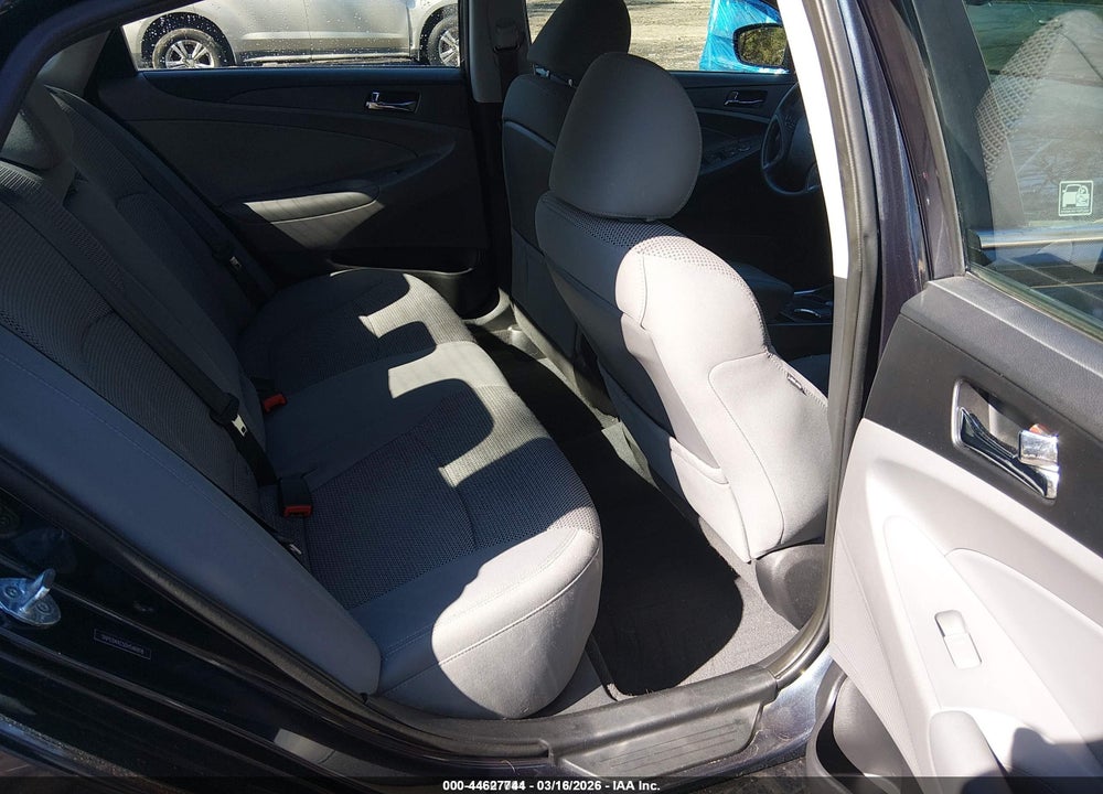 2013 HYUNDAI SONATA GLS VIN: 5NPEB4AC5DH546818
