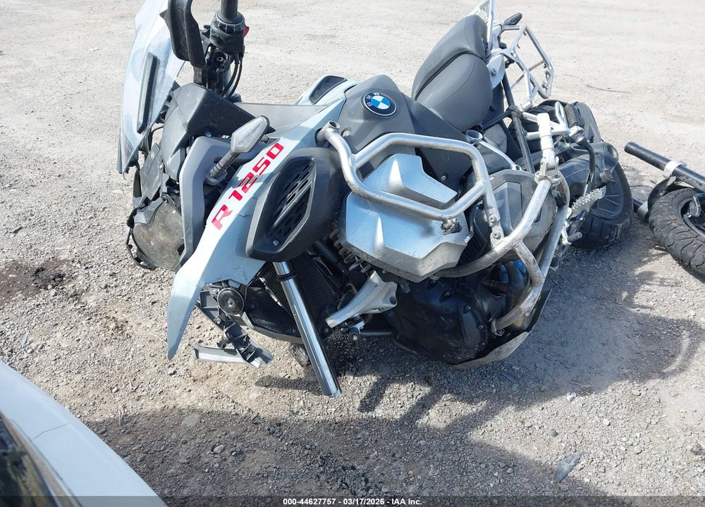 2021 BMW R 1250 GS ADVENTURE VIN: WB10M1300M6E33696