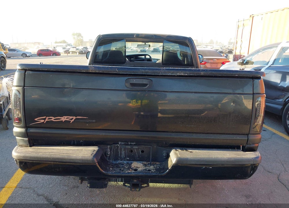 1998 DODGE RAM 1500 ST VIN: 1B7HC16Y4WS592612