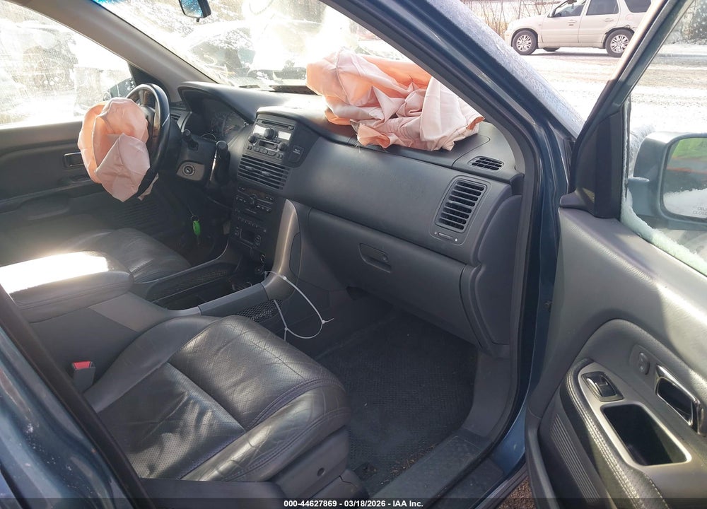 2005 HONDA PILOT EX-L VIN: 2HKYF18515H519625
