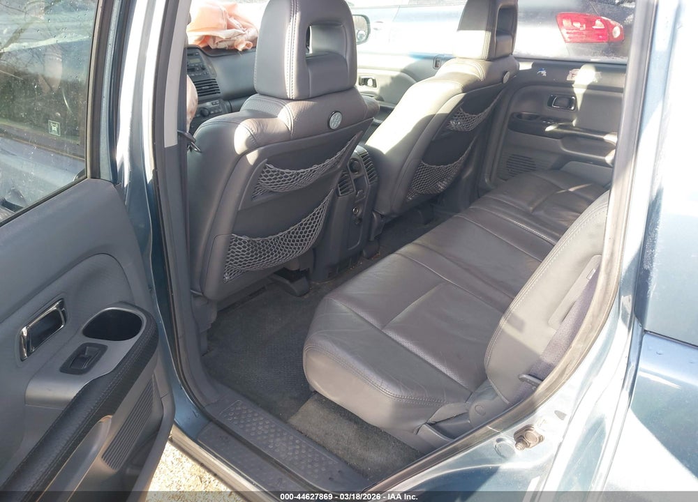 2005 HONDA PILOT EX-L VIN: 2HKYF18515H519625