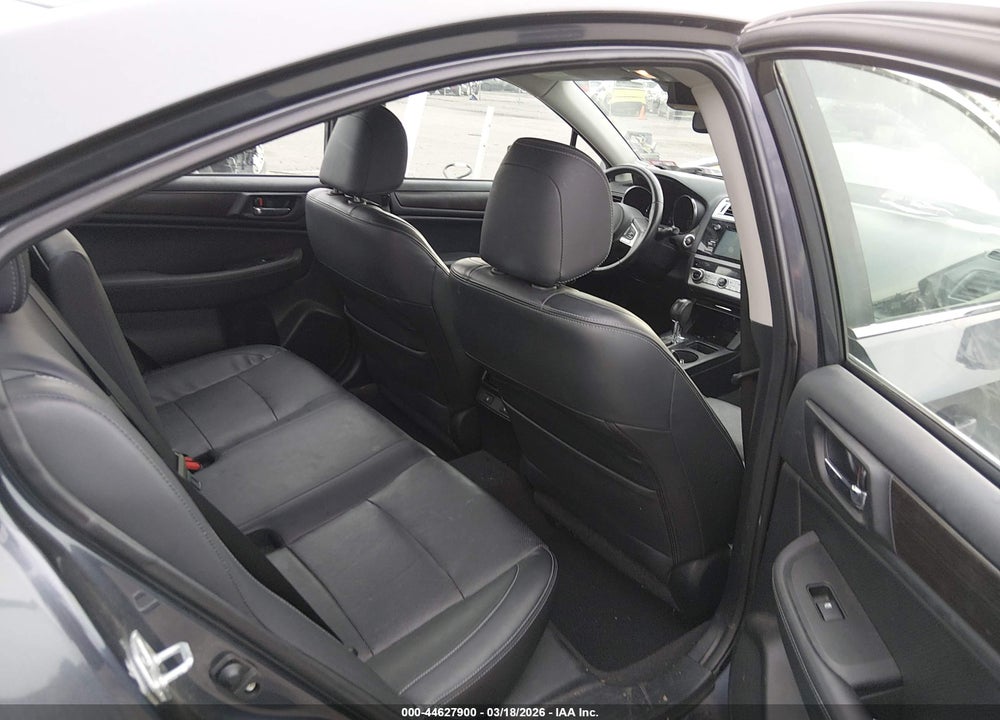 2015 SUBARU LEGACY 2.5I LIMITED VIN: 4S3BNAN62F3052802