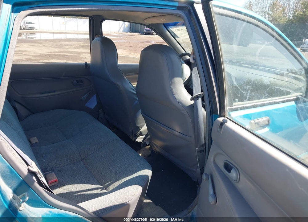 1995 FORD ASPIRE VIN: KNJLT06H6S6132937