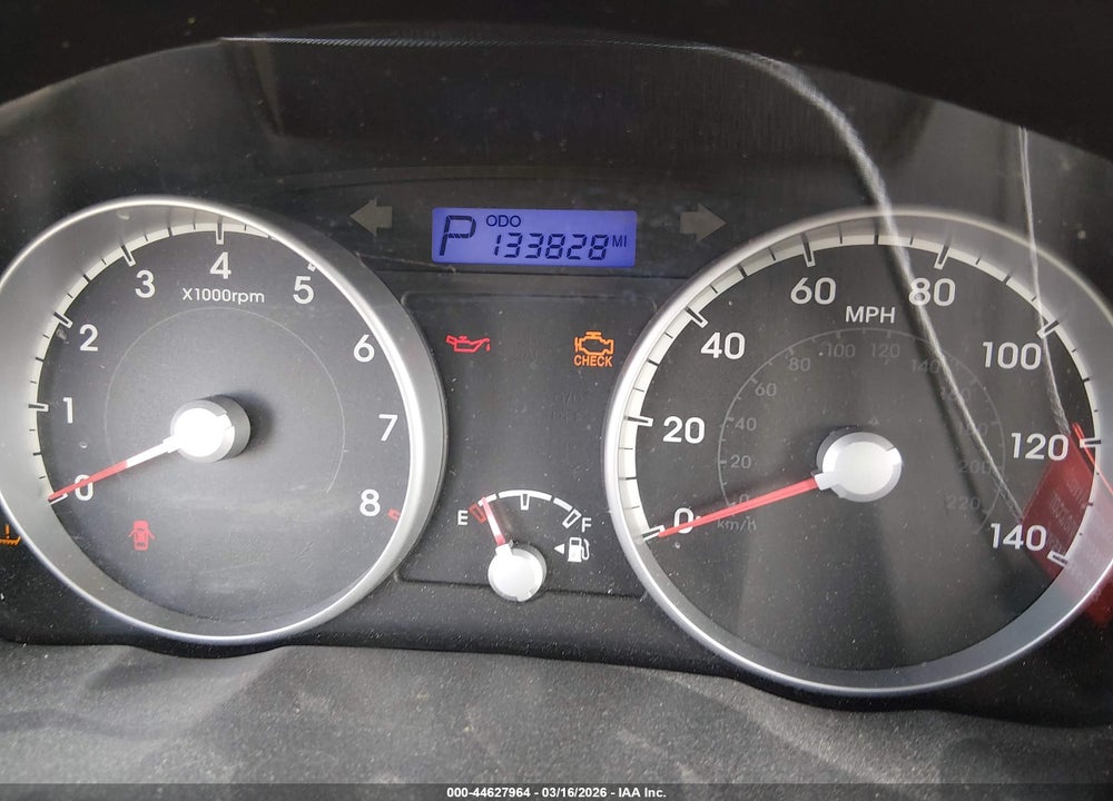 2011 HYUNDAI ACCENT GS VIN: KMHCM3AC8BU197079