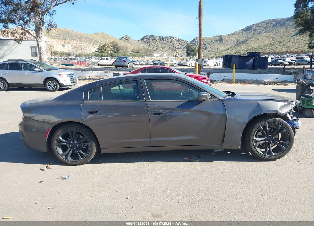 2022 DODGE CHARGER SXT RWD VIN: 2C3CDXBG9NH225433