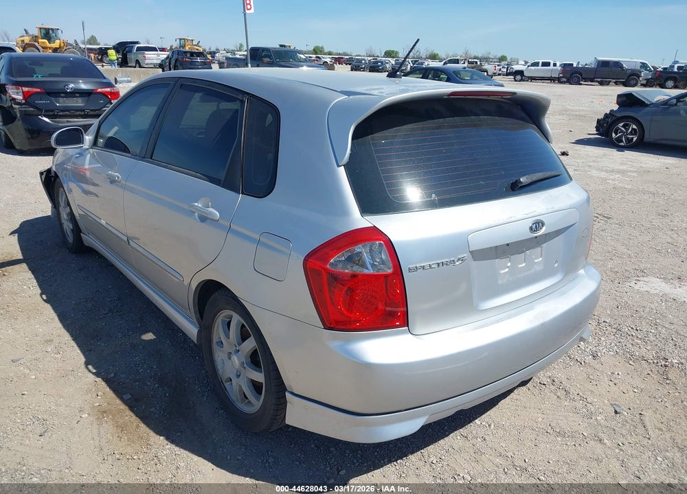 2006 KIA SPECTRA5 VIN: KNAFE161665348430