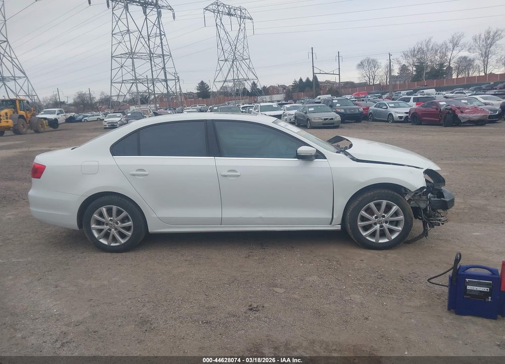 2014 VOLKSWAGEN JETTA 1.8T SE VIN: 3VWD17AJ4EM430064