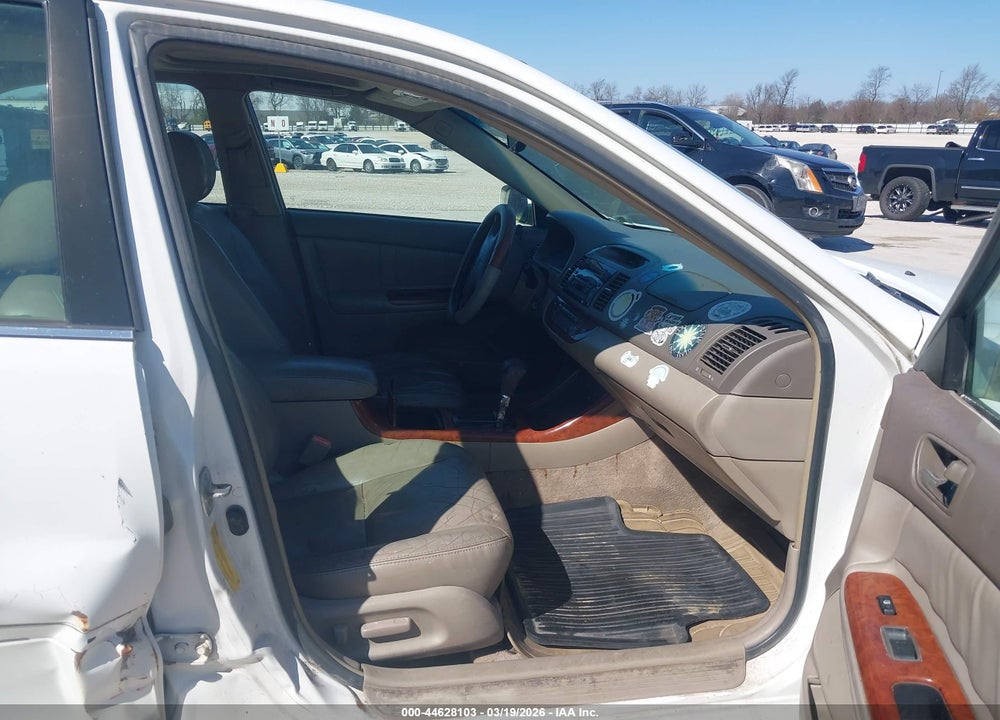 2002 TOYOTA CAMRY XLE V6 VIN: 4T1BF30KX2U030916
