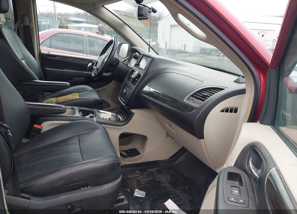 2015 CHRYSLER TOWN & COUNTRY TOURING-L VIN: 2C4RC1CGXFR740182