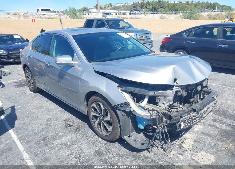 2016 HONDA ACCORD EX-L V-6 VIN: 1HGCR3F84GA020789