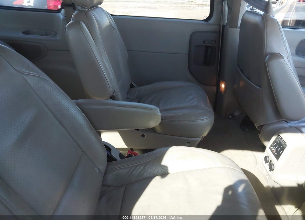 2001 NISSAN QUEST SE VIN: 4N2ZN16T41D815812