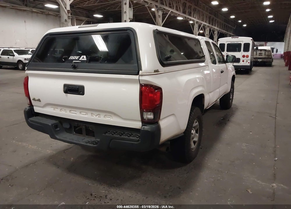 2018 TOYOTA TACOMA SR VIN: 5TFSX5EN3JX059641