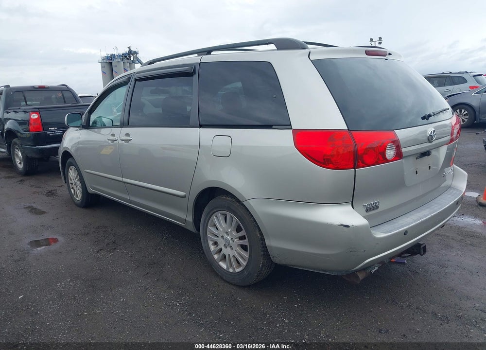 2007 TOYOTA SIENNA XLE VIN: 5TDBK22C77S005984