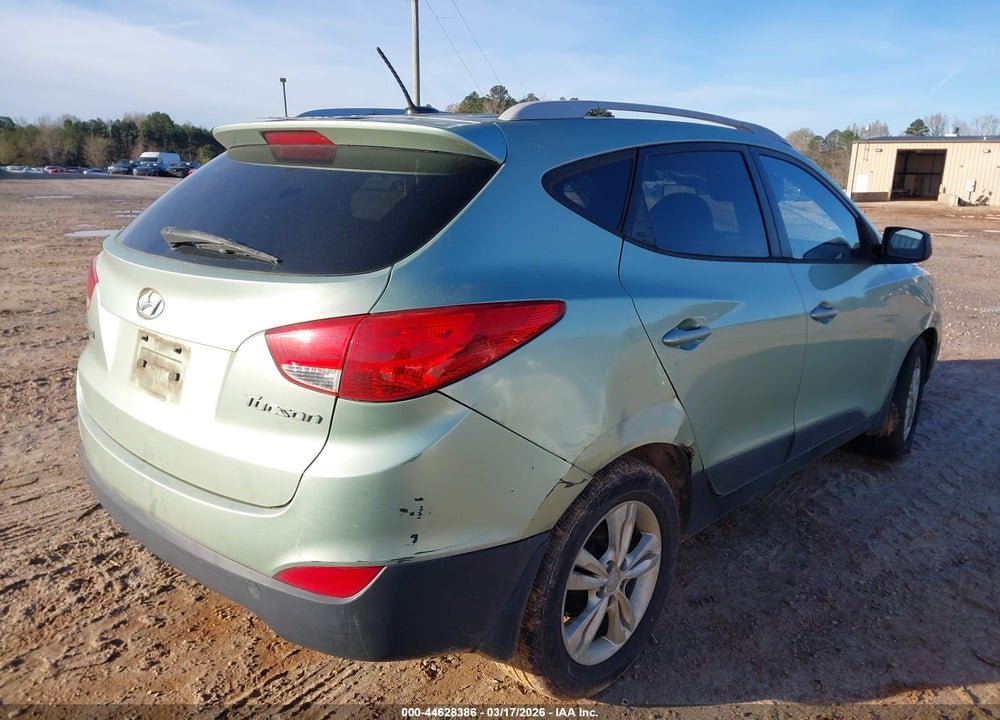 2010 HYUNDAI TUCSON GLS VIN: KM8JU3AC5AU112527