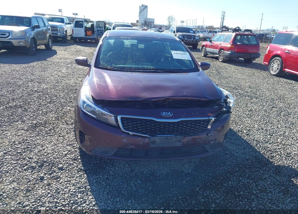2018 KIA FORTE LX VIN: 3KPFK4A74JE208334