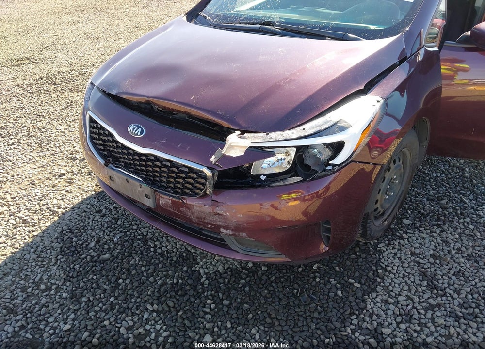 2018 KIA FORTE LX VIN: 3KPFK4A74JE208334