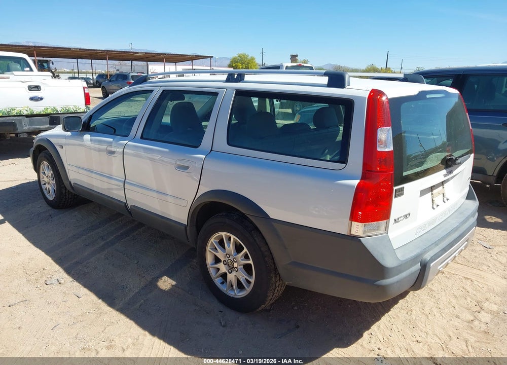 2005 VOLVO XC70 2.5T AWD VIN: YV1SZ592451189635