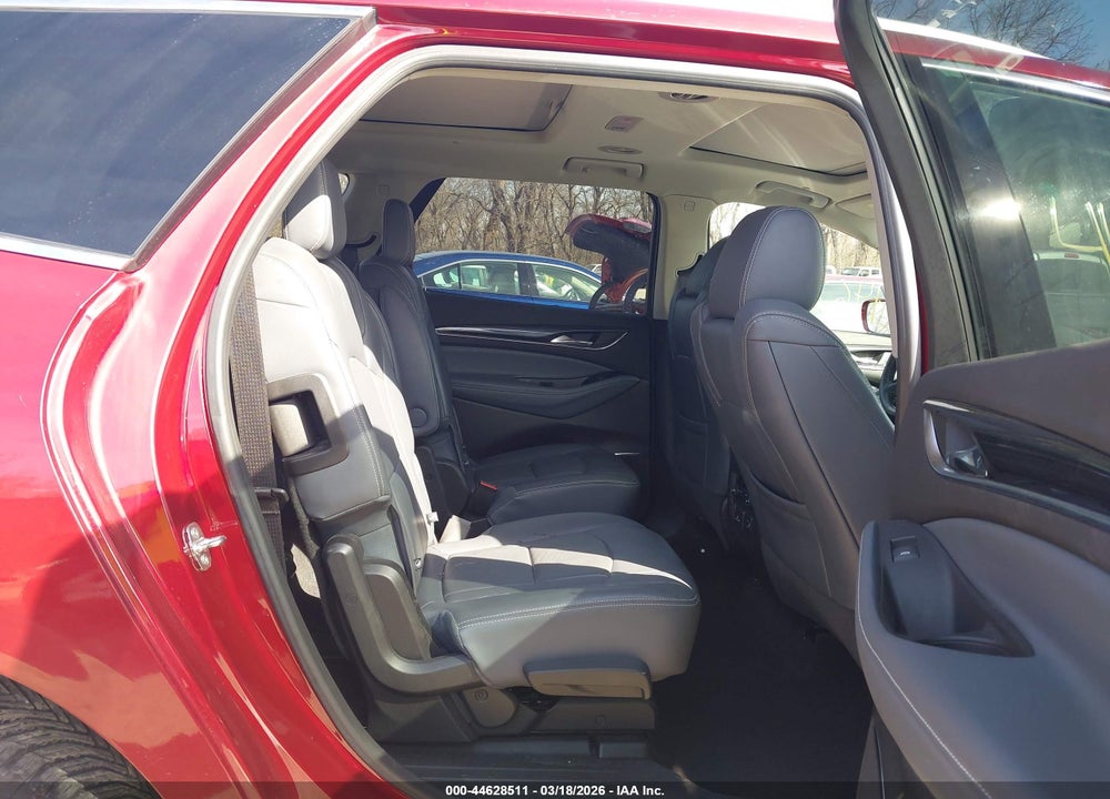 2018 BUICK ENCLAVE ESSENCE VIN: 5GAEVAKW1JJ135368