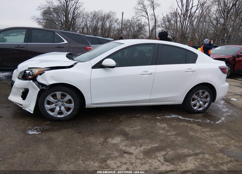 2013 MAZDA 3 I SPORT VIN: JM1BL1U75D1752306
