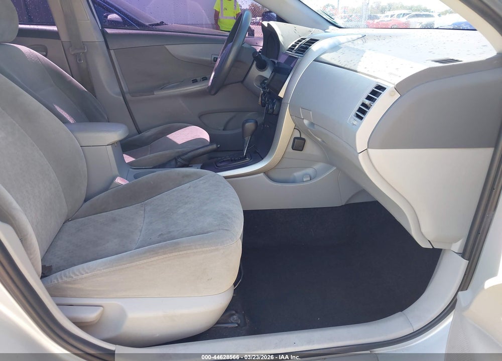 2009 TOYOTA COROLLA LE VIN: JTDBL40E499056244