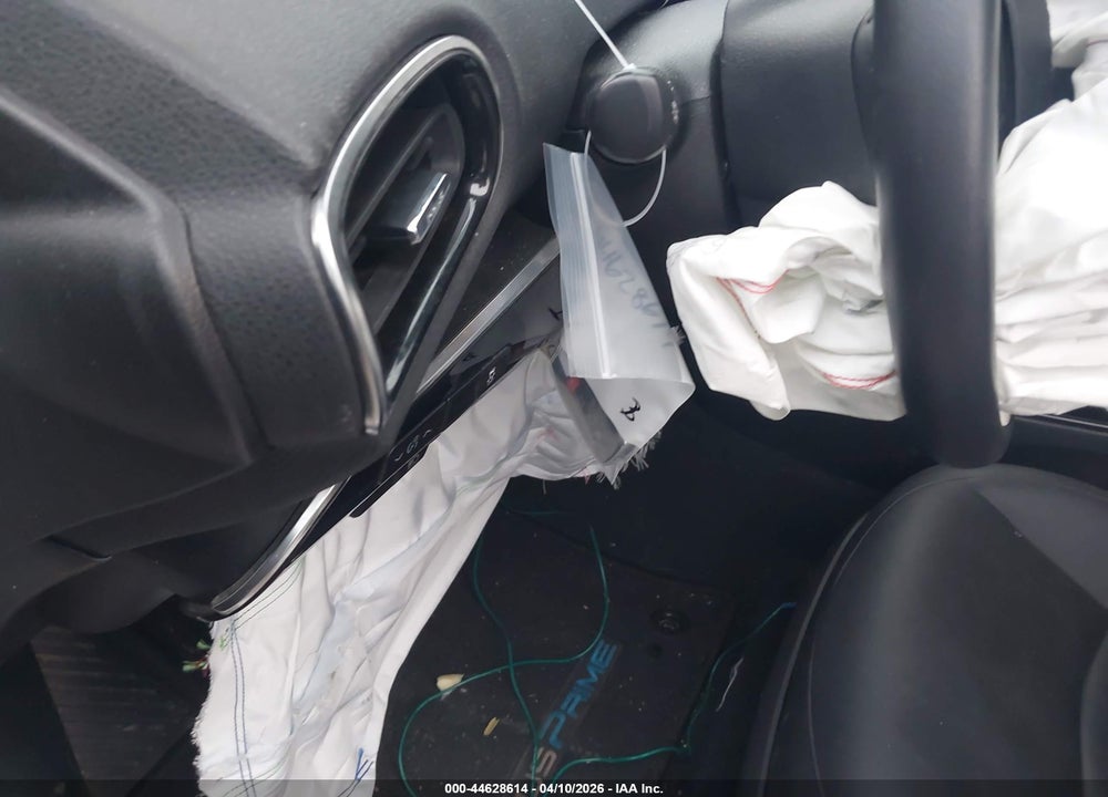 2017 TOYOTA PRIUS PRIME PREMIUM VIN: JTDKARFPXH3053149