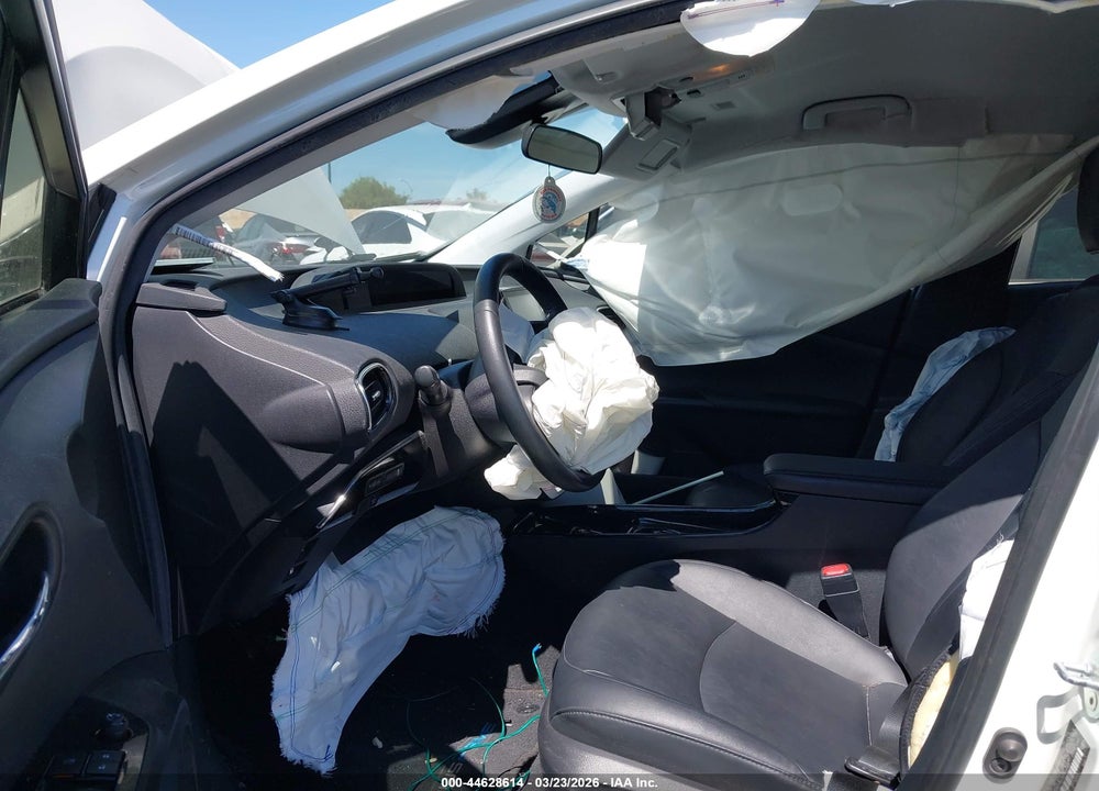 2017 TOYOTA PRIUS PRIME PREMIUM VIN: JTDKARFPXH3053149