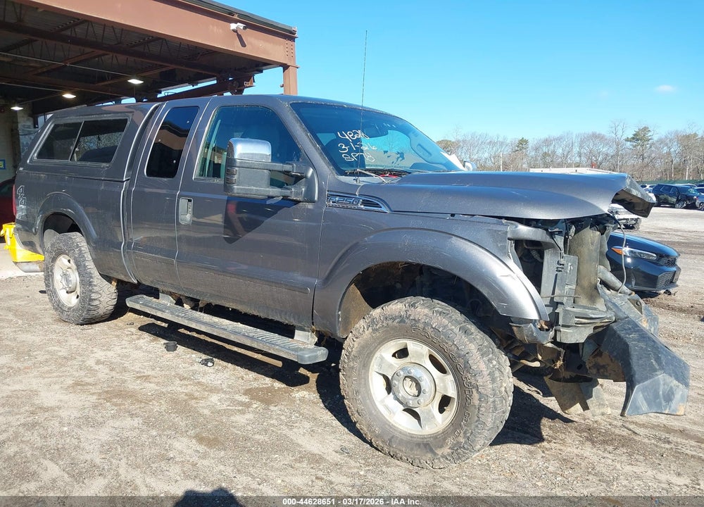2011 FORD F-250 XLT VIN: 1FT7X2B6XBEA26716