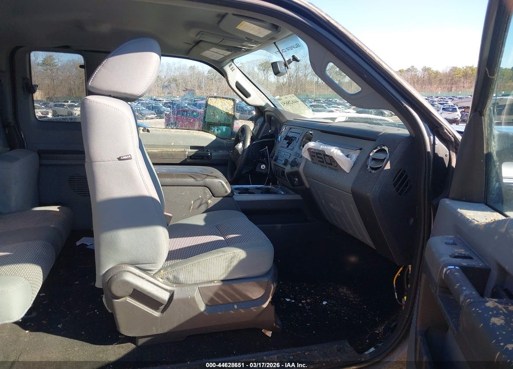 2011 FORD F-250 XLT VIN: 1FT7X2B6XBEA26716
