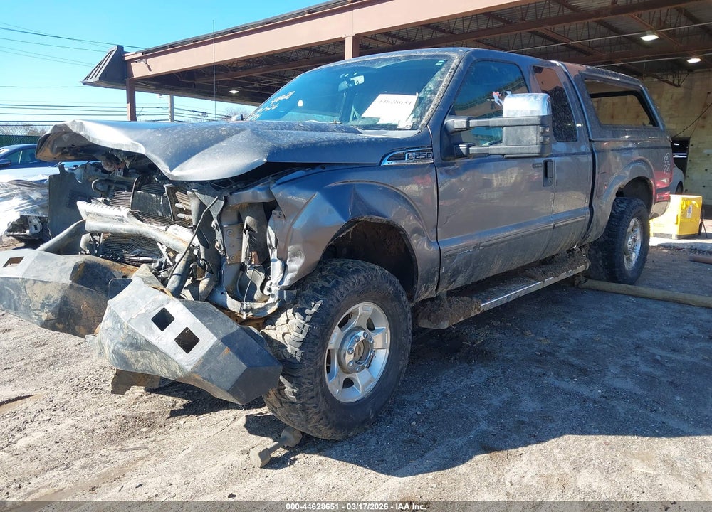 2011 FORD F-250 XLT VIN: 1FT7X2B6XBEA26716