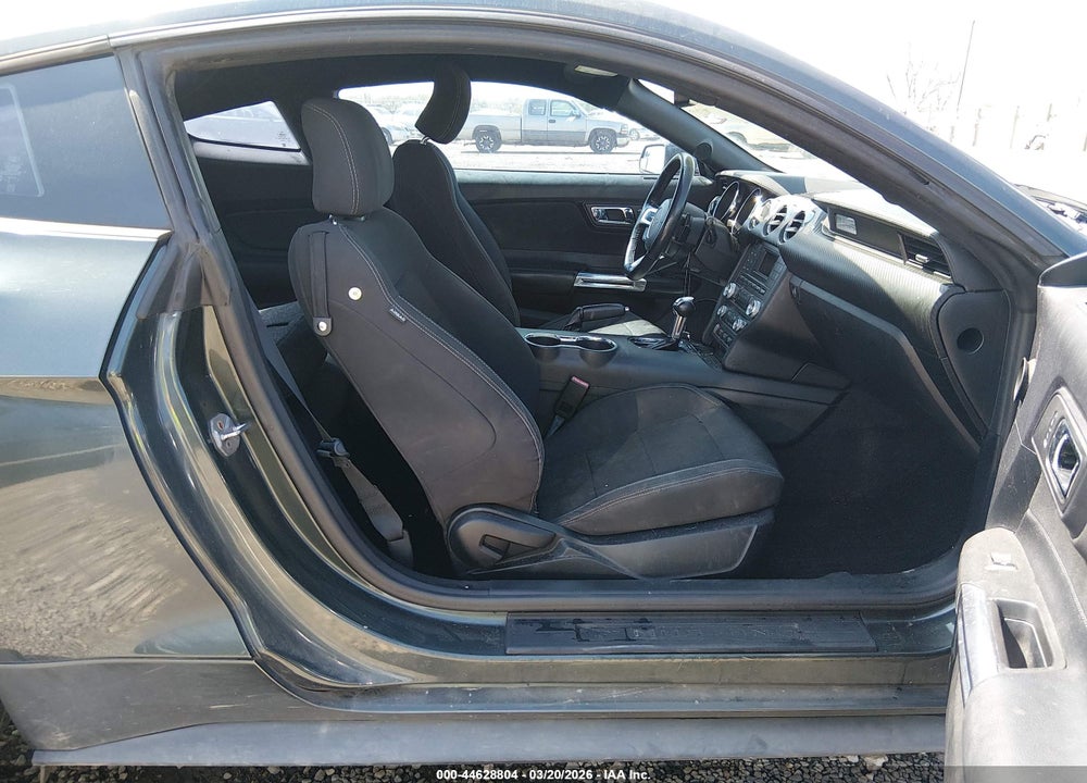 2016 FORD MUSTANG V6 VIN: 1FA6P8AM3G5277234