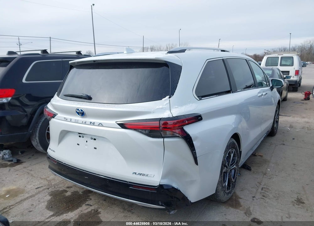 2025 TOYOTA SIENNA PLATINUM VIN: 5TDESKFC9SS187932