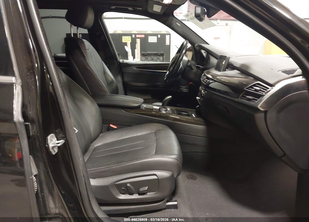 2018 BMW X5 XDRIVE35I VIN: 5UXKR0C57J0X92136
