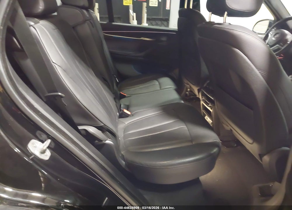 2018 BMW X5 XDRIVE35I VIN: 5UXKR0C57J0X92136