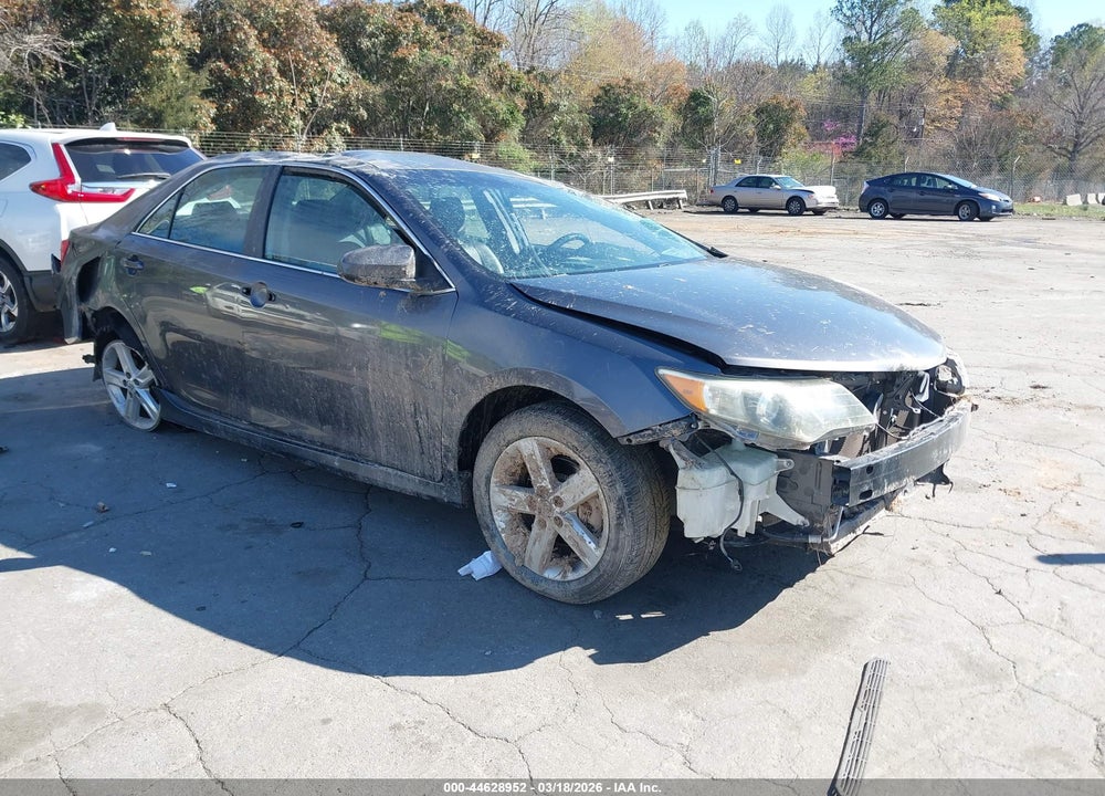2014 TOYOTA CAMRY SE VIN: 4T1BF1FKXEU307810