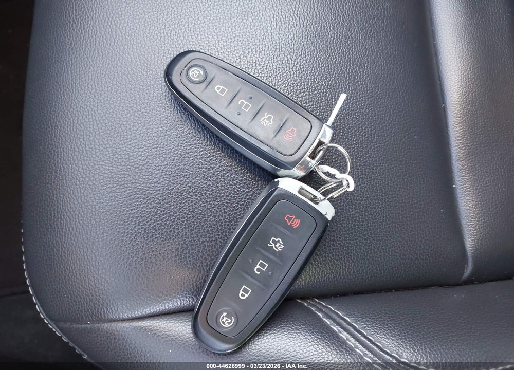 2019 FORD ESCAPE SEL VIN: 1FMCU0HD9KUA41341